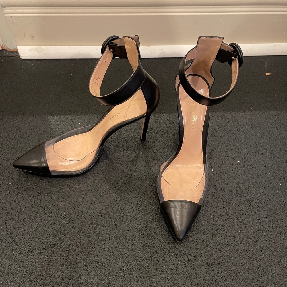 Gianvito Rossi heels size 37.5